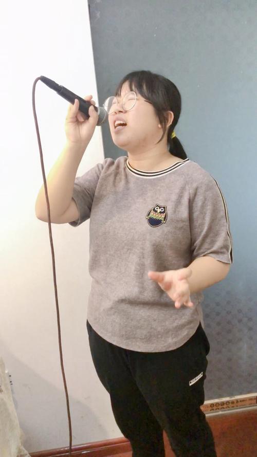 大音琴行暑假班声乐班学员芊芊演唱歌后玛利亚凯莉的经典曲目《hero》